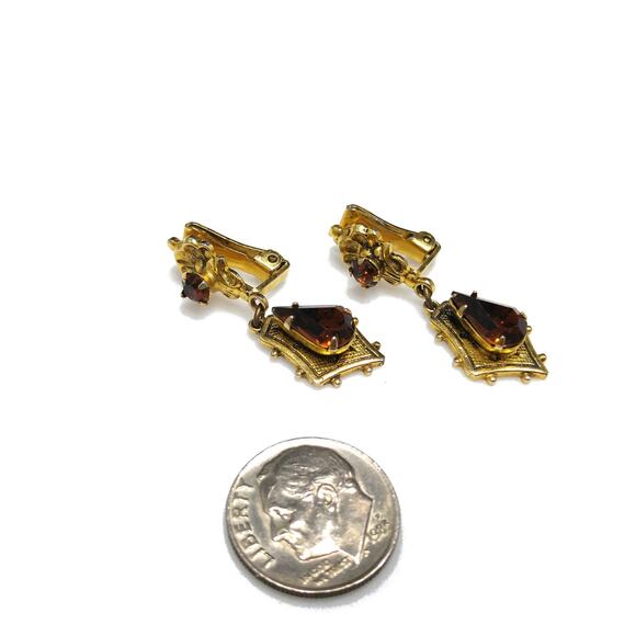 Vintage Topaz Rhinestone Clip Earrings, Teardrop Rhinestone, 1960s Jewelry - Picture 9 of 10